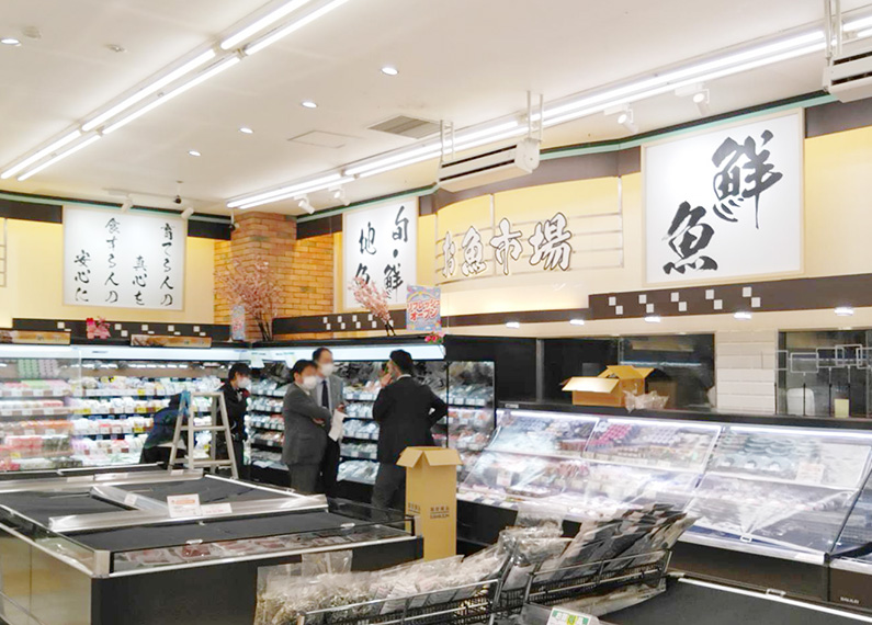 大分県杵築市食品スーパーマーケット内装改装工事　内装・店内サイン・看板２