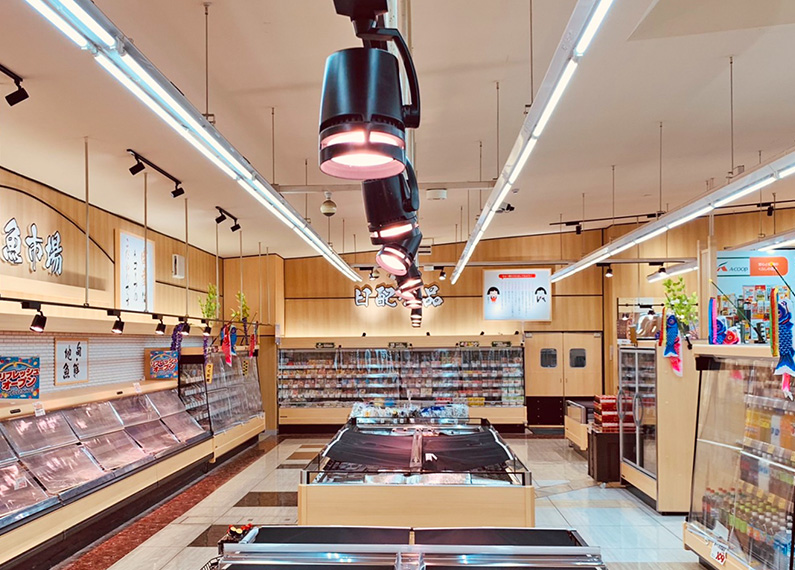臼杵市スーパーマーケットさま　店舗改装・内装・リニューアル工事　通店舗内部